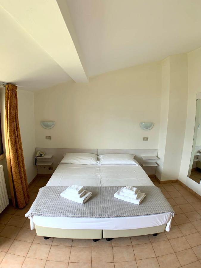 Hotel Sorriso Brenzone sul Garda Exteriér fotografie