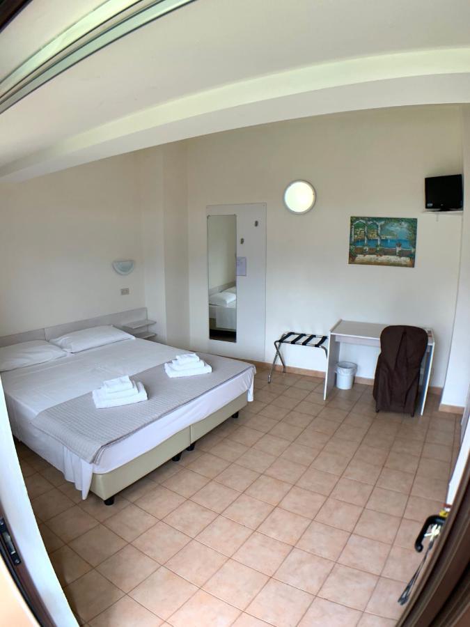 Hotel Sorriso Brenzone sul Garda Exteriér fotografie