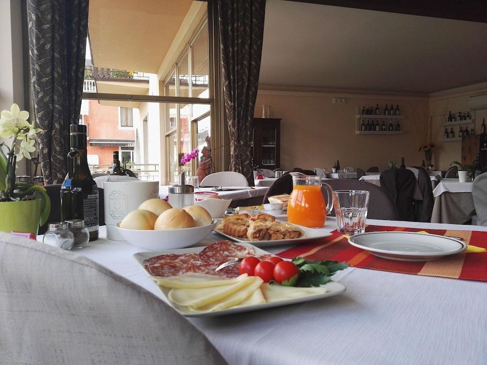 Hotel Sorriso Brenzone sul Garda Exteriér fotografie